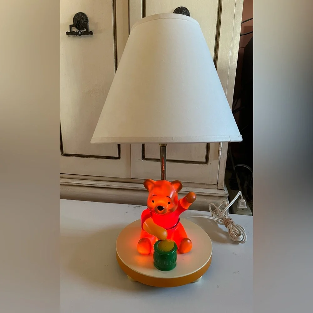 VTG ‘80’s Sears Disney Winnie The Pooh Nursery Lamp Nightlight with Hunny Pot